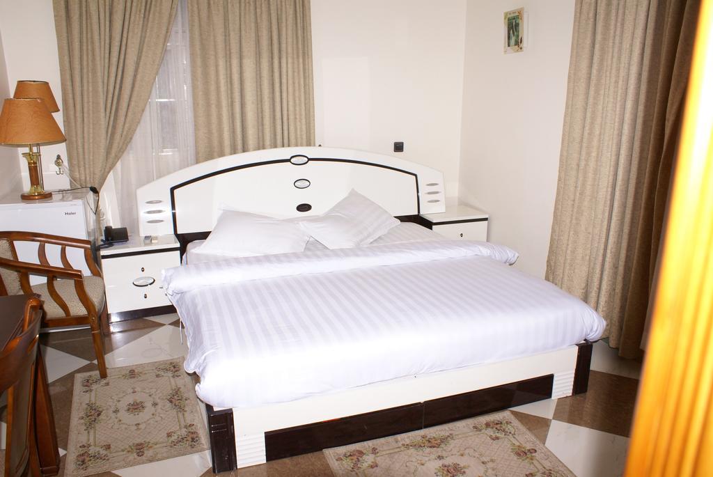 Lush Garden Hotel Arusha Oda fotoğraf