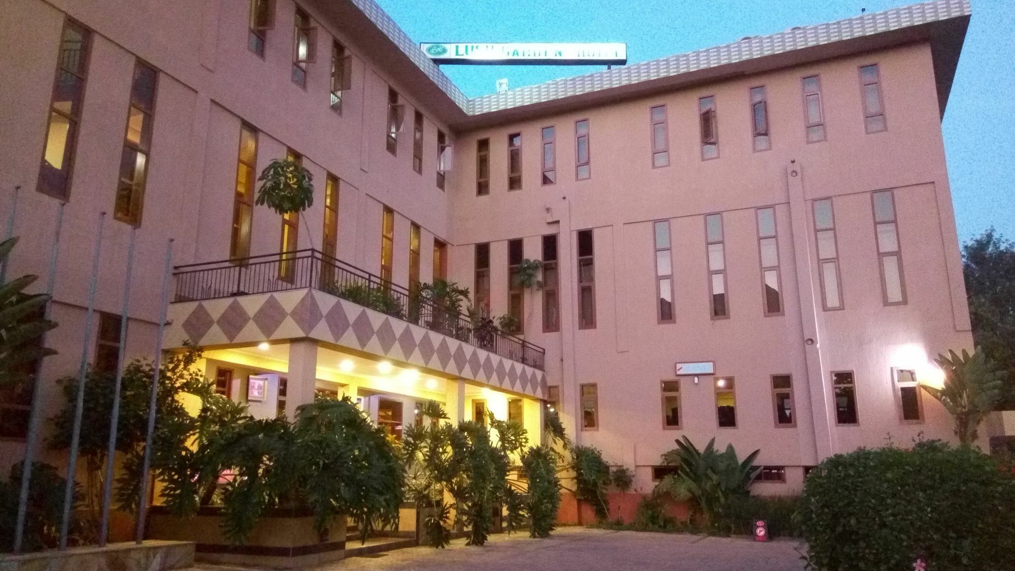 Lush Garden Hotel Arusha Dış mekan fotoğraf